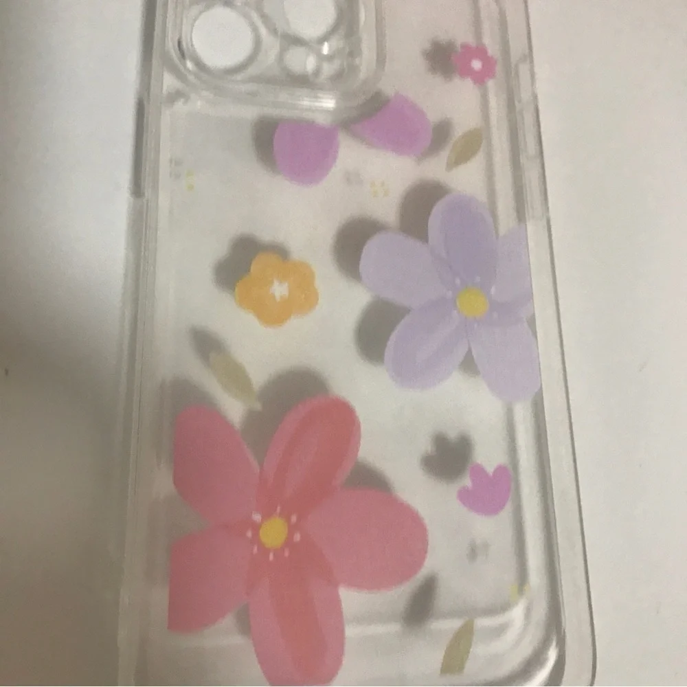 3/$15 *New*! I Phone 14 pro max clear phone case with floral print